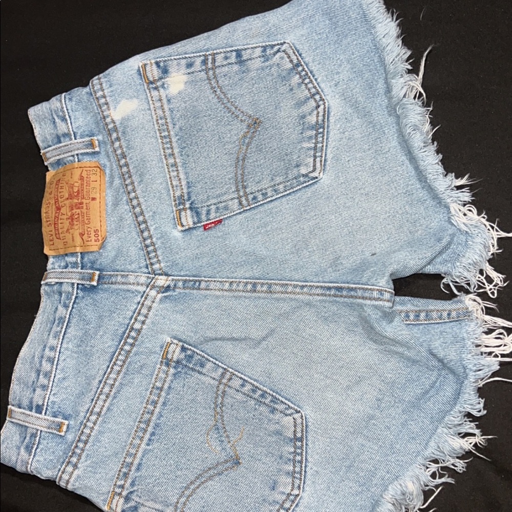 Levi shorts! - Picture 4 of 10